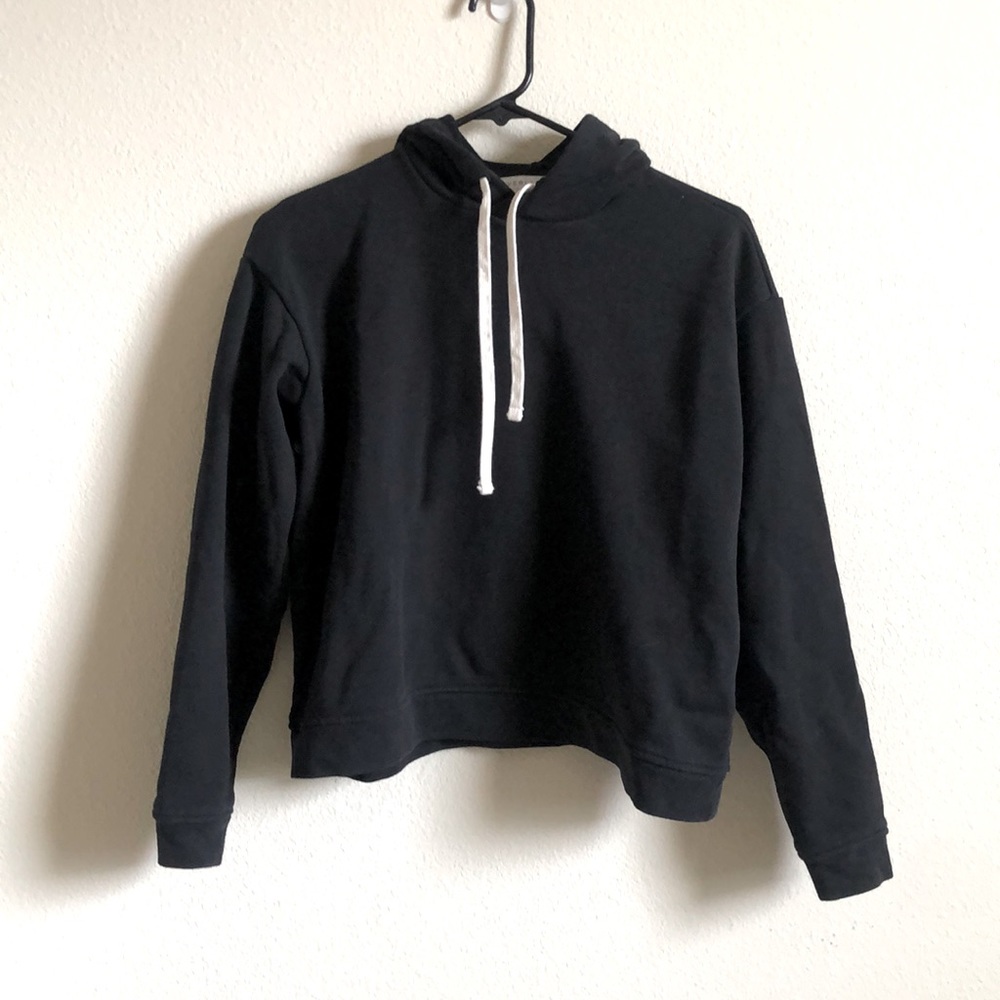Black Everlane cropped hoodie